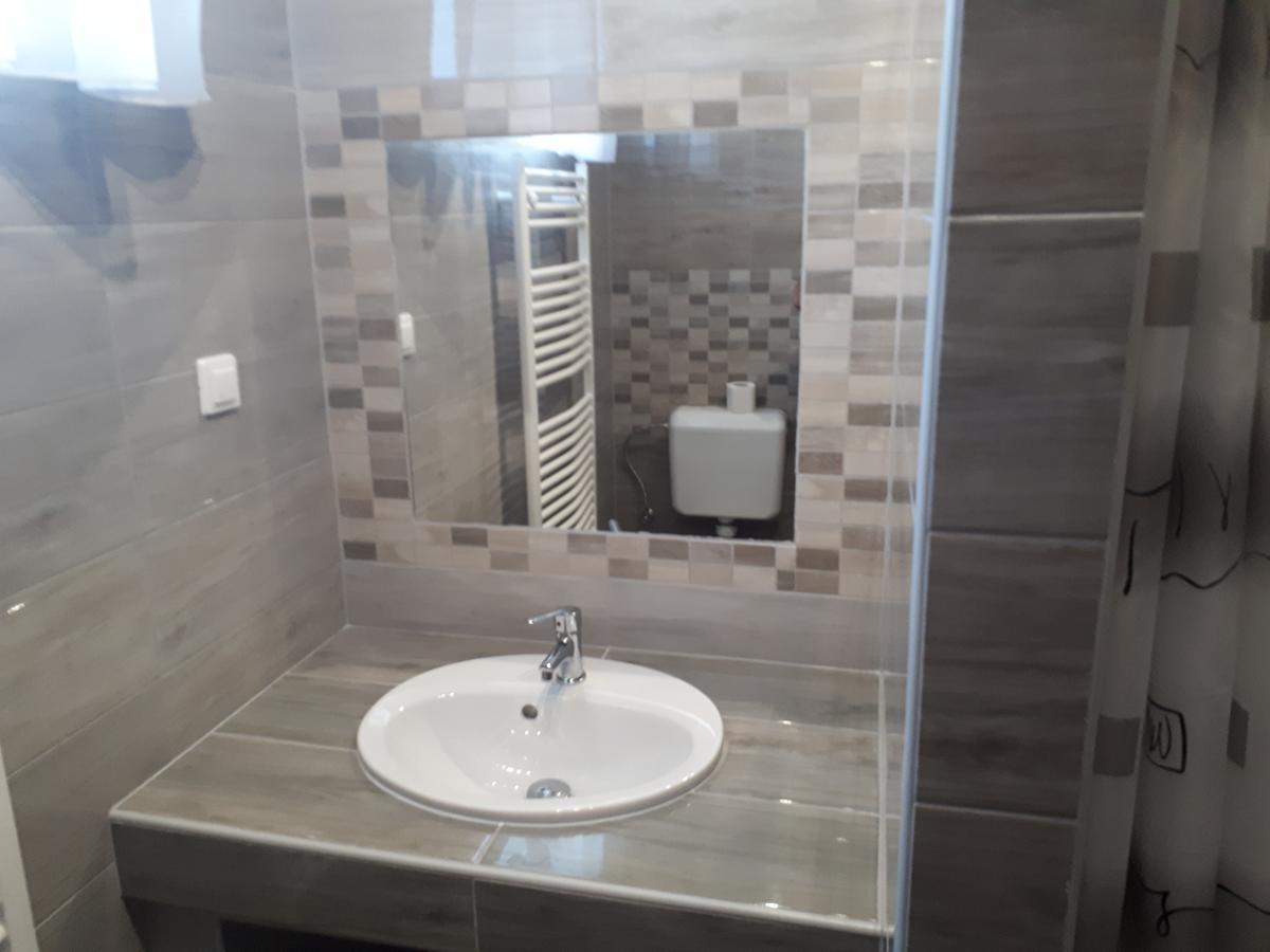 فندق M47 Vendeghaz-Airport ديبريتْسين المظهر الخارجي الصورة